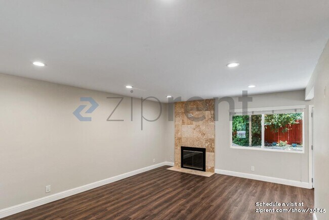 Building Photo - 6226 Bothell Cir
