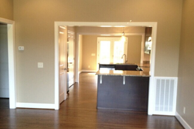 Living towards kitchen - 502 Lancaster Ave