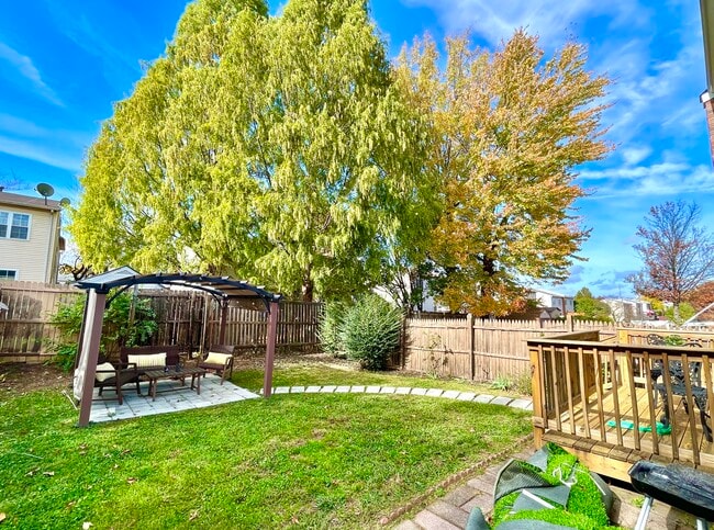 Backyard & Gazebo - 4359 Varnum Pl NE