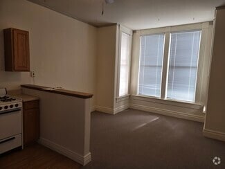 Building Photo - 308 Solano St