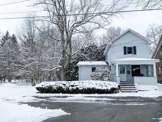 Building Photo - 47 Kunkle Ave
