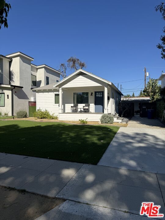 Foto del edificio - 446 N California St