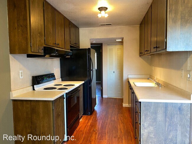 Building Photo - 1 br, 1 bath House - 3591 Quail Lakes Dr #100
