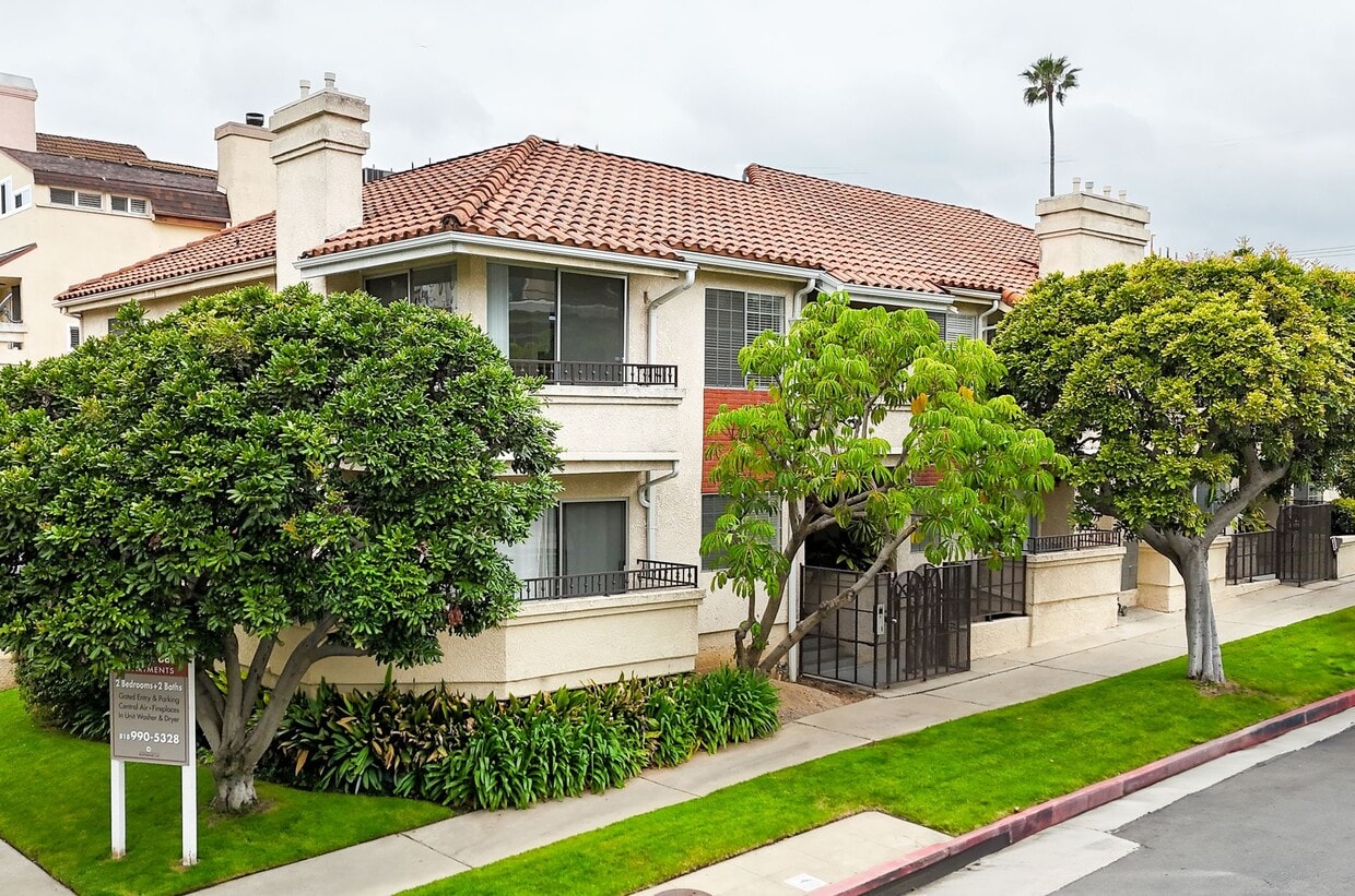 2347 Kerwood Ave - Kerwood Apartments