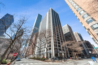 Building Photo - 222 E Pearson St