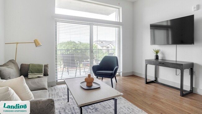 Building Photo - 2511 Montopolis Dr