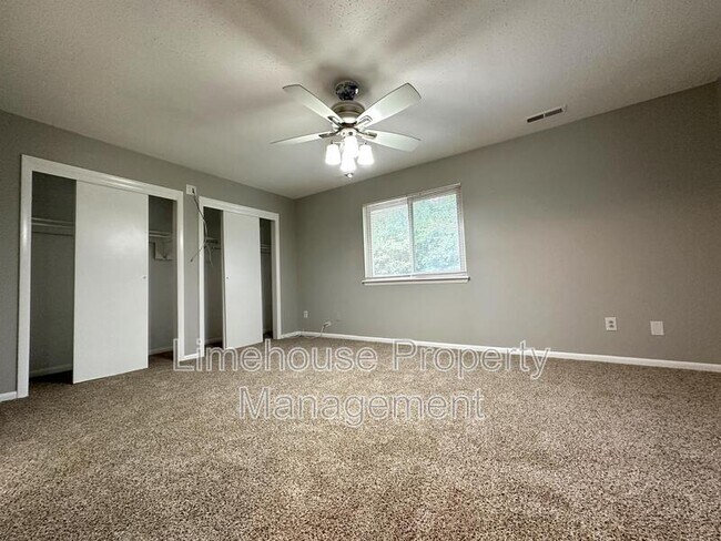 Foto del edificio - 3746 Chimney Creek Drive - 1