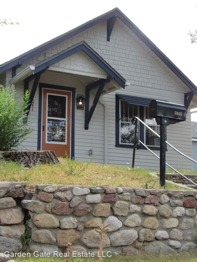 Building Photo - 3 br, 2 bath House - 1041 S. McKinley St.