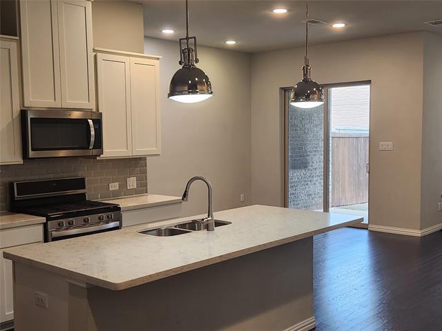 Building Photo - 8313 Oxalis Ln