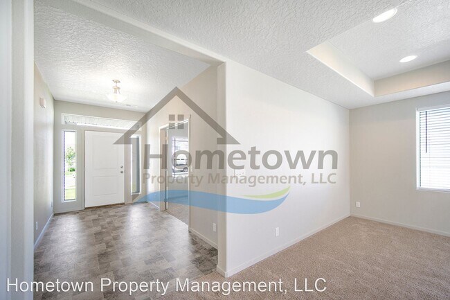 Foto del edificio - 4 br, 2 bath House - 9894 N Berkshire Street