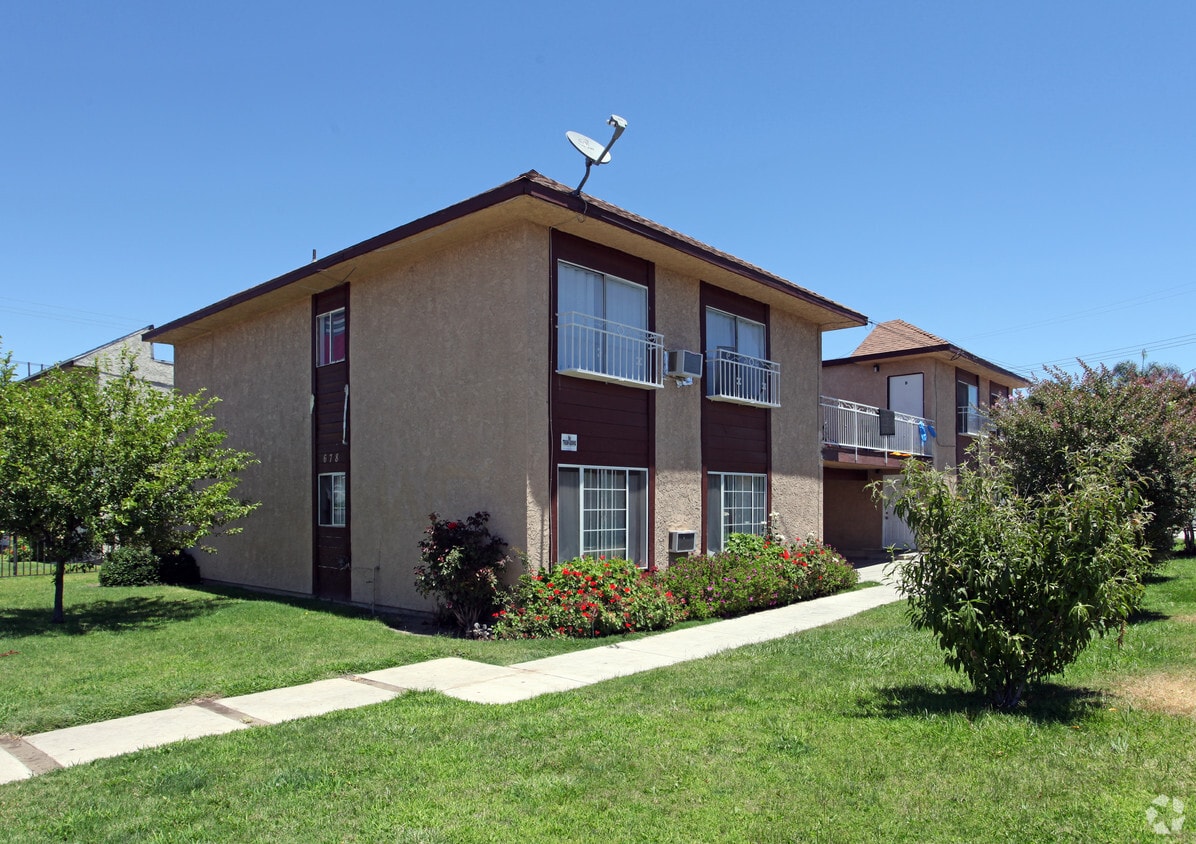 Primary Photo - 678 Del Rosa Pl