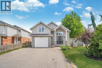 Building Photo - 3 Wisteria Ct