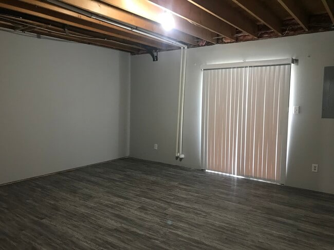 Building Photo - 169 Kitty Hawk Sq