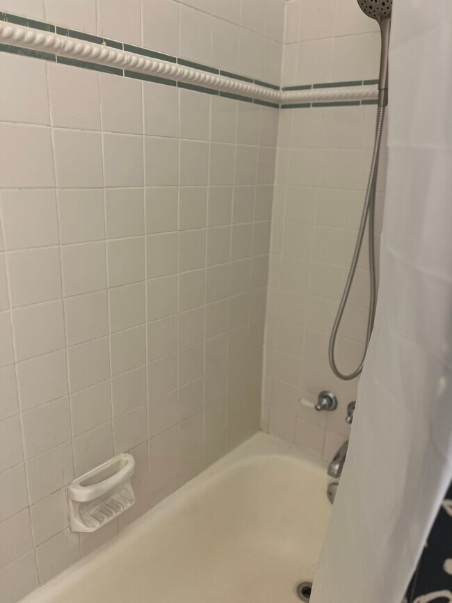 Photo - 204 E Jean St House