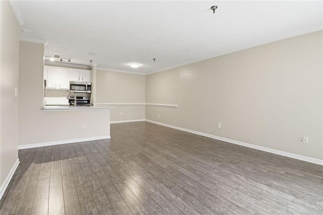 Foto del edificio - 300 Johnson Ferry Rd