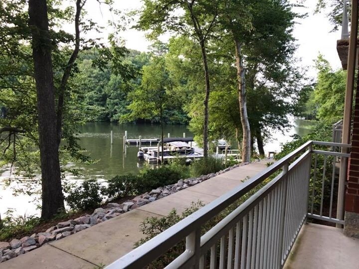 Peaceful lake view - 145 Ballard Ln