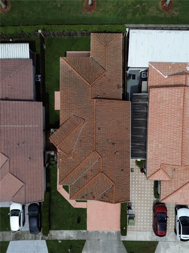 Foto del edificio - 921 NW 132nd Ave W
