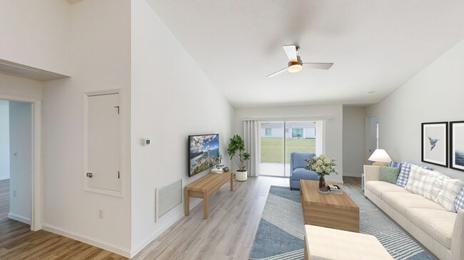 Building Photo - NEW 4/2 with Large Lanai Palm Bay