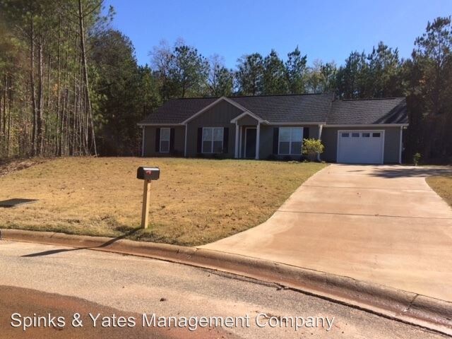 Primary Photo - 130 Redwood Dr