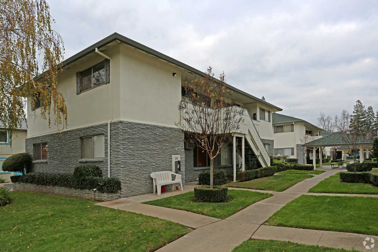 Primary Photo - Bell Fair Apartments