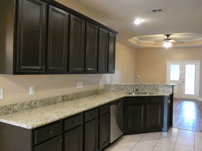 Building Photo - 5957 Palermo Dr