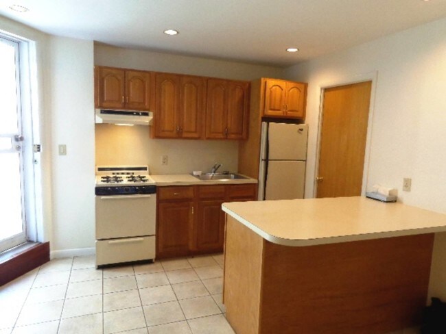 Foto del edificio - 50-47 44th St