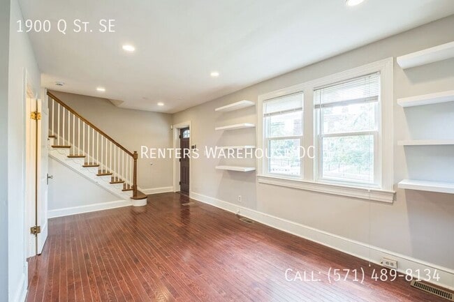 Photo - 1900 Q St SE House