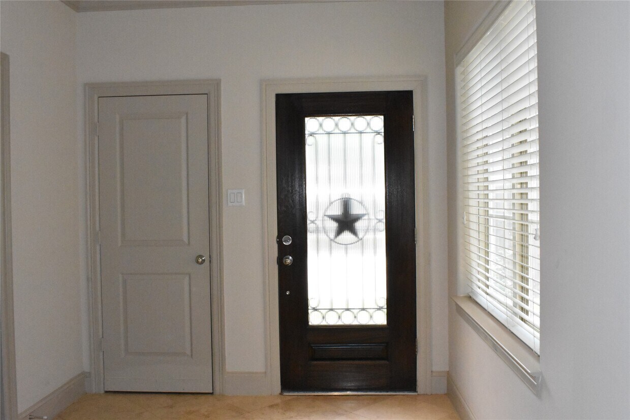 Foto del edificio - 2922 Leeland St
