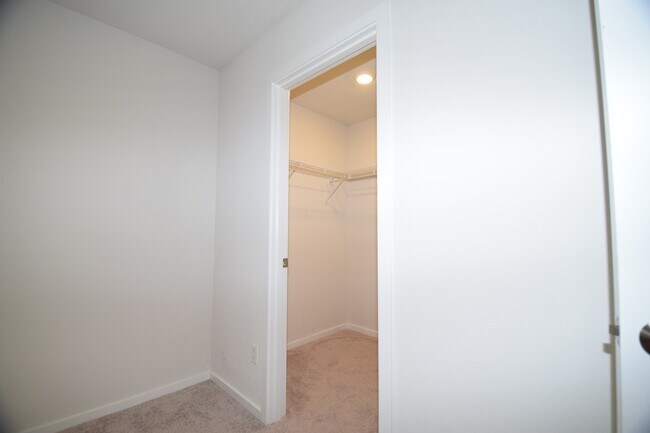 Foto del edificio - 935 N 19th Ave