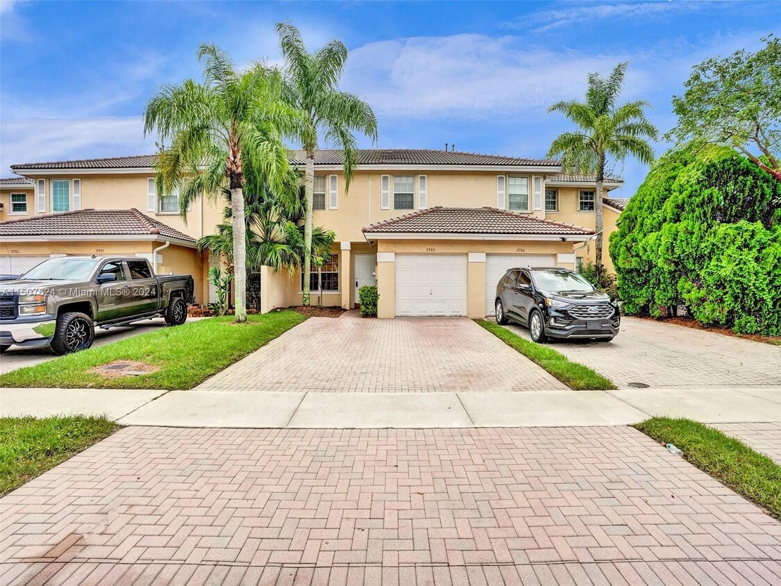 Primary Photo - 8986 NW 53rd Ct