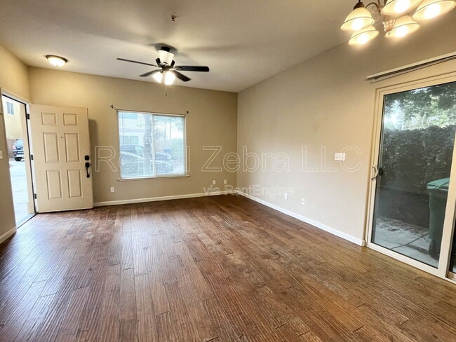 Building Photo - 308 Olive Way