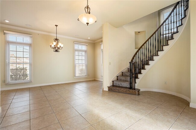 Foto del edificio - 2700 S Everest Ave