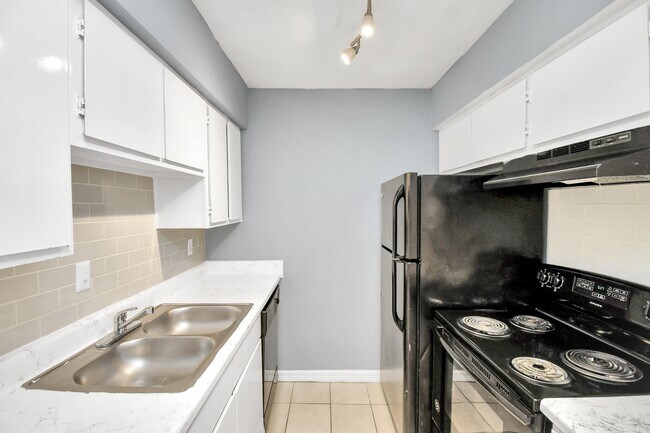 Foto del edificio - 5959 Bonhomme Rd