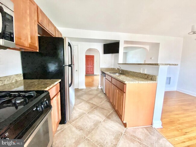 Foto del edificio - 2507 N Rosedale St