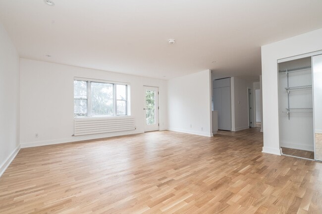 Building Photo - 39 Riverwood Pkwy