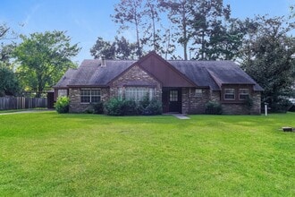 Building Photo - 26218 Maplewood Dr
