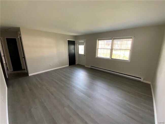 Building Photo - 258 California Ave