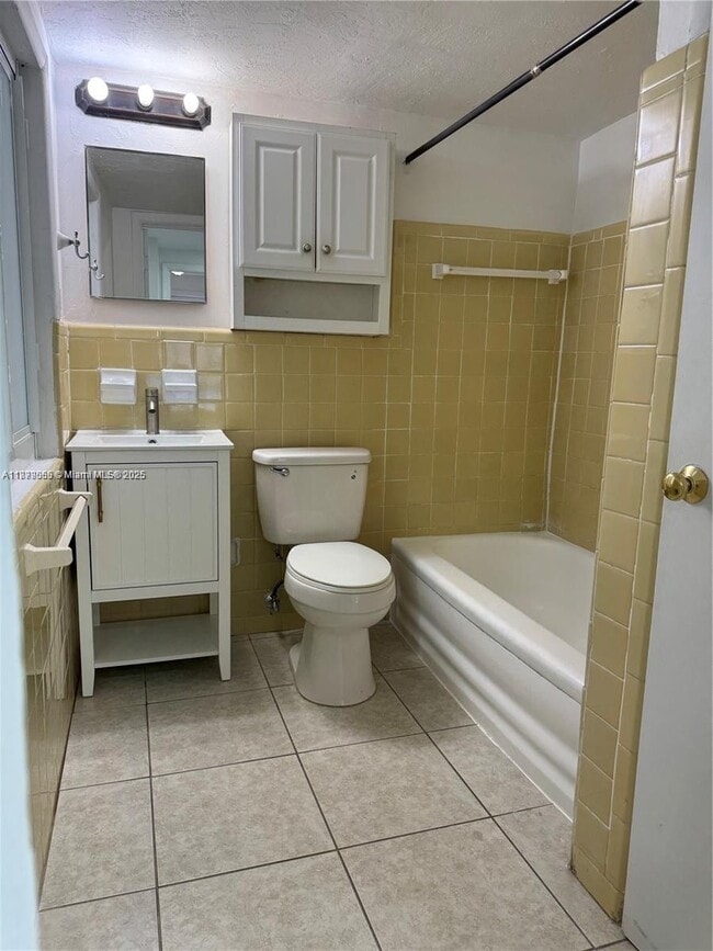 Foto del edificio - 5832 SW 2nd St
