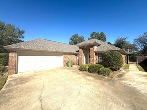 Building Photo - 731 Ryefield Ct