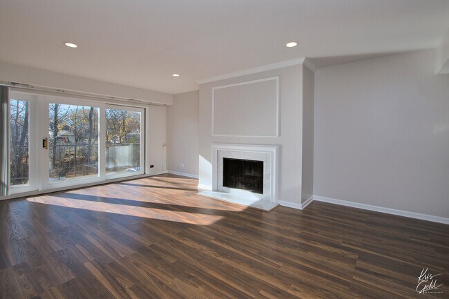 Building Photo - 207 W Park Ave