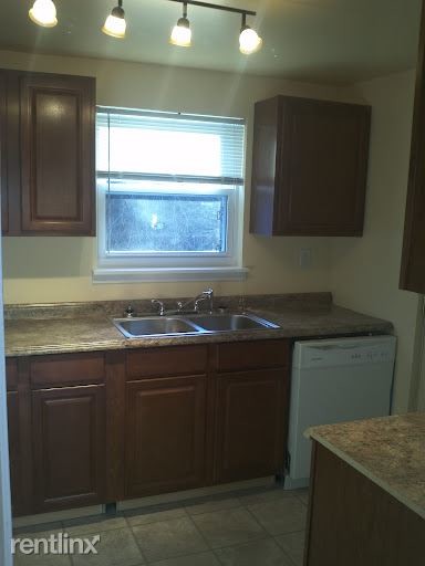 Building Photo - 1200 Mifflin Rd
