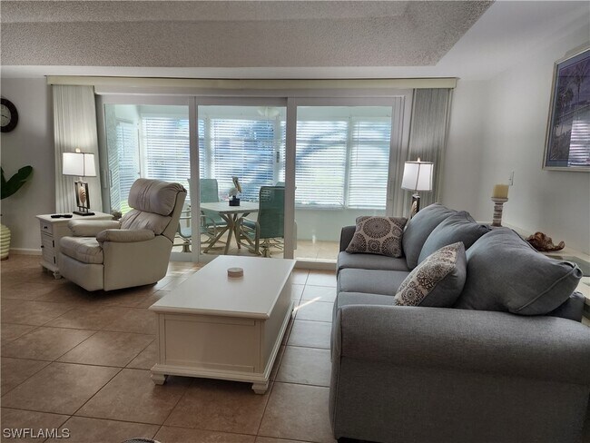 Foto del edificio - 241 Winners Cir