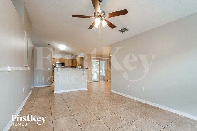 Foto del edificio - 1564 Deerfield Ave