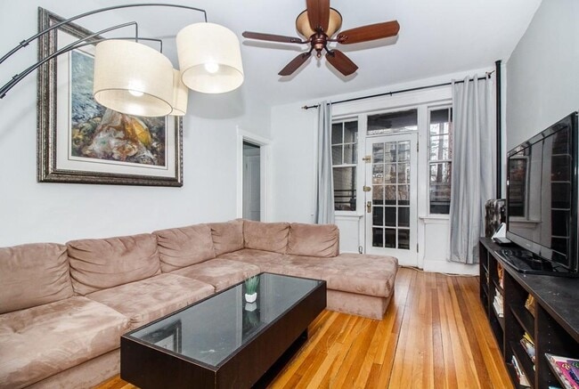 Photo - 25 Mt Hood Rd Townhome