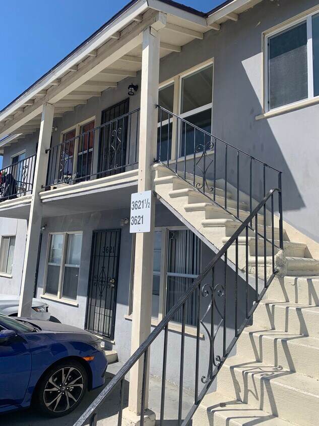 Outside Exterior - 3621 S Sepulveda Blvd