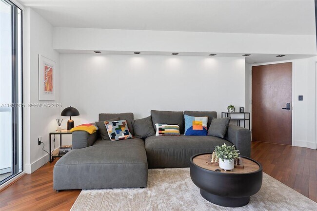 Building Photo - 6365 Collins Ave