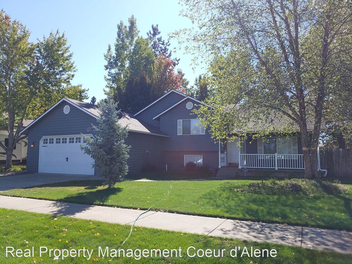 Primary Photo - 4 br, 3 bath House - 1286 E Hoffman Ave