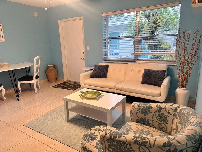 Foto del edificio - 3240 NE 16th St