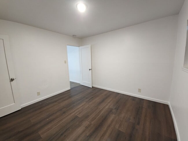 Building Photo - 5630 53rd St