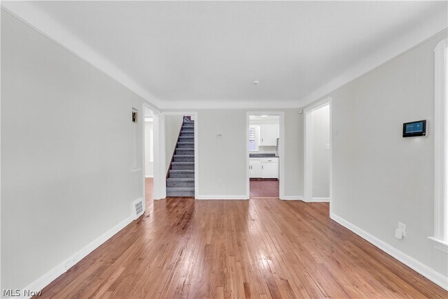 Foto del edificio - 18405 Raymond St